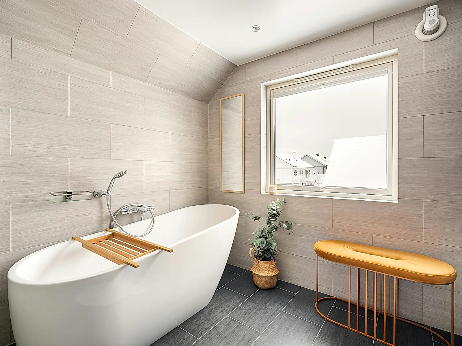 The Oakridge Collection image 17